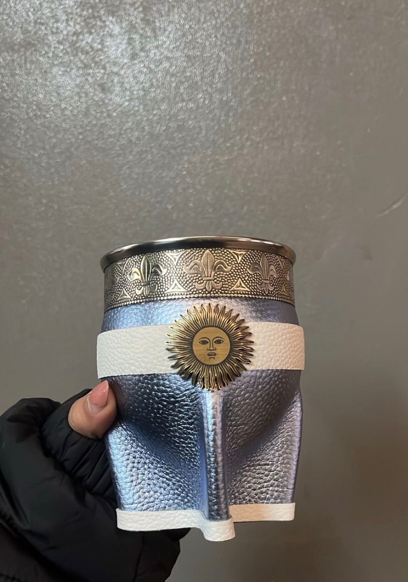 IMPERIAL CUERO DE ARGENTINA CON APLIQUE DE SOL