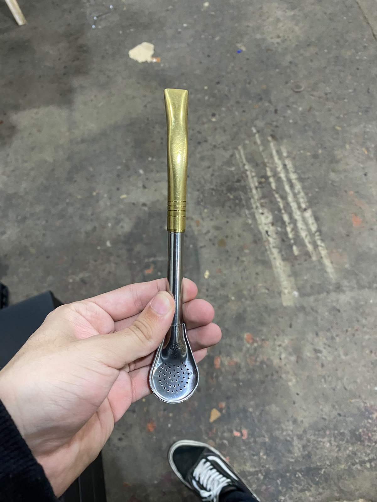 BOMBILLA CAÑO LISO PICO DE LORO ACERO/BRONCE